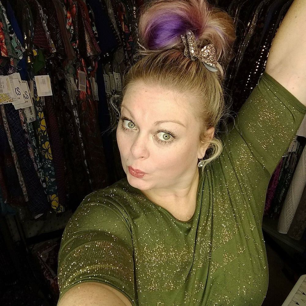 Meet your Posher, April